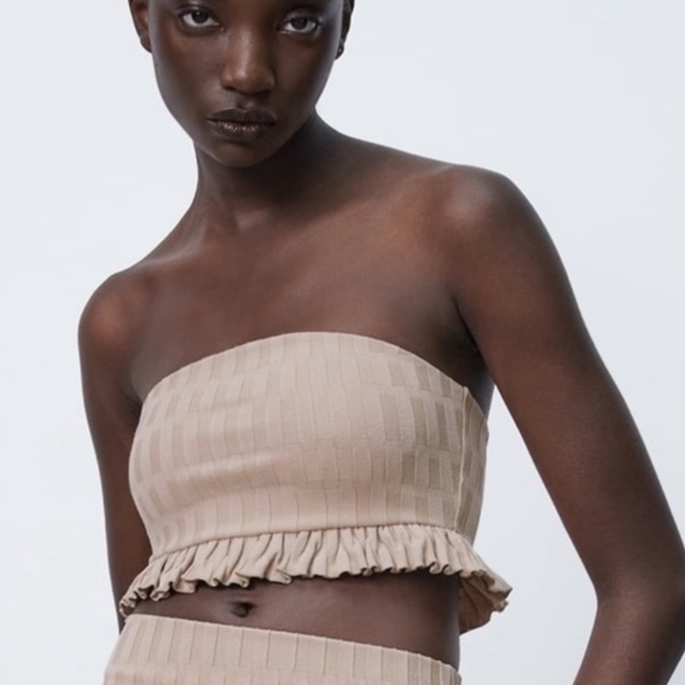 Zara Textured Crop top with Frills Size Medium NWT